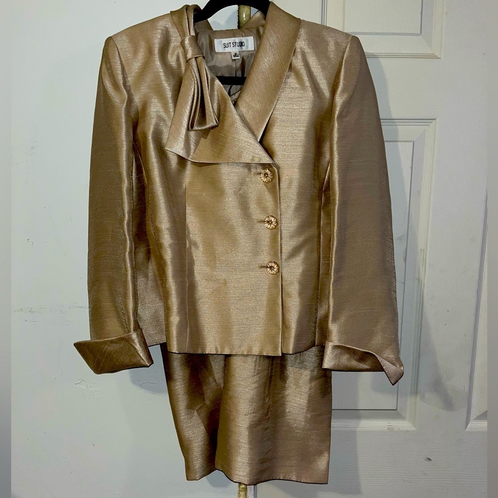 Beige blazer suit 2 piece with skirt outfit